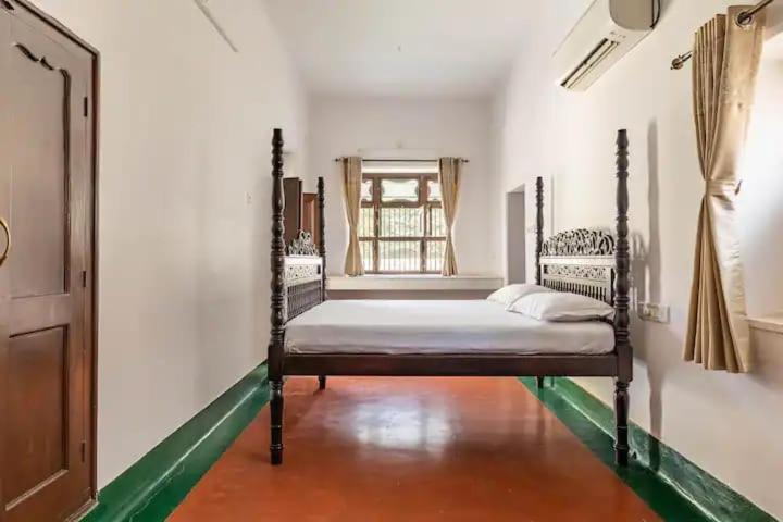 Laxmi Nivas 1949 Bed and Breakfast Secundurabad Exteriör bild